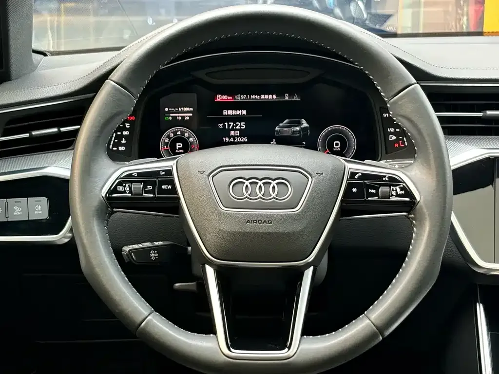 Audi A6L — фото 5