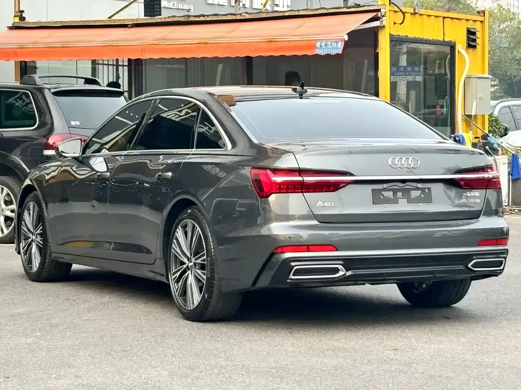 Audi A6L — фото 8