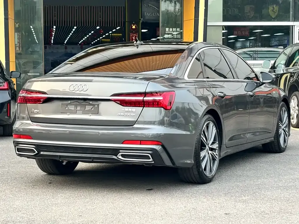 Audi A6L — фото 10