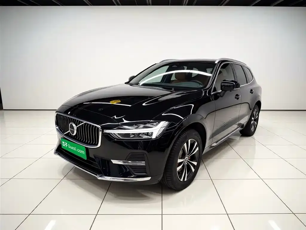 Volvo XC60 — фото 5