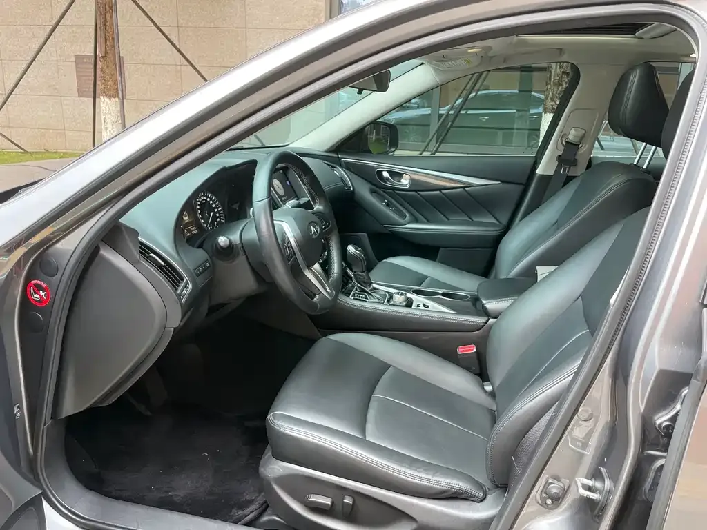 Infiniti Q50L 2021 из CN, фото 7