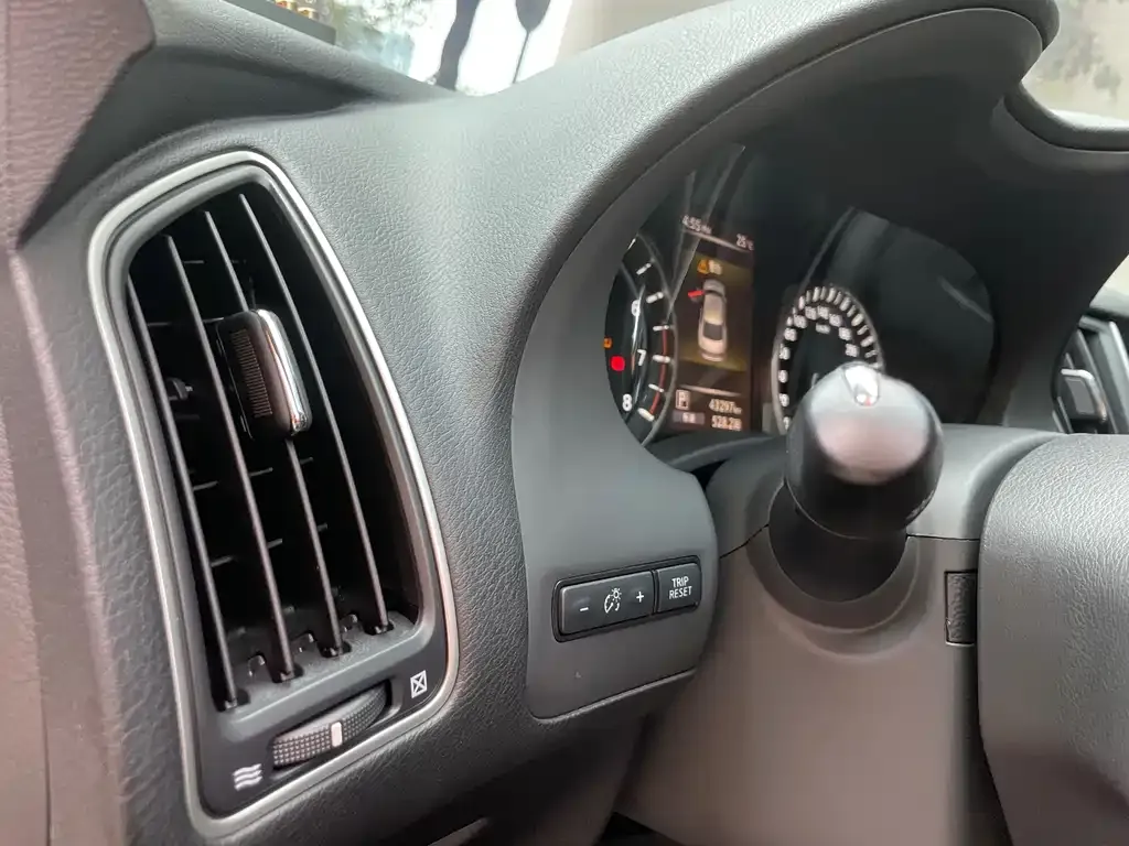 Infiniti Q50L 2021 из CN, фото 6