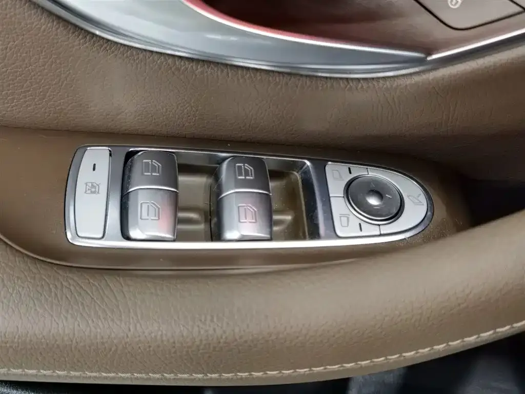 Mercedes-Benz E-Class New Energy — фото 6
