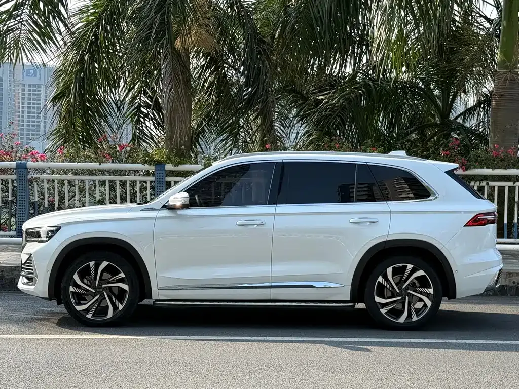 Geely Xingyue L — фото 10