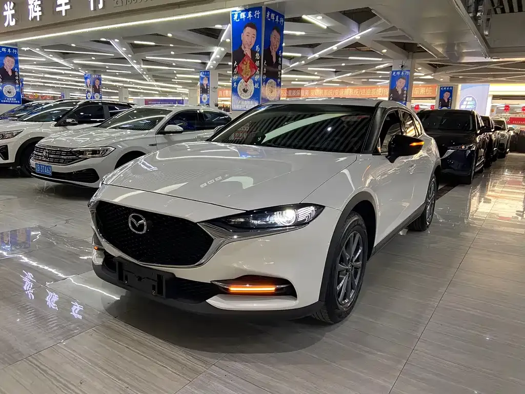 Mazda CX-4 — фото 1