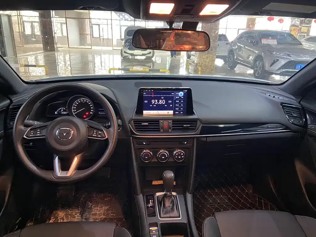 Mazda CX-4 — фото 4
