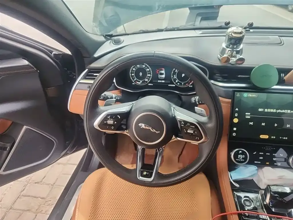 Jaguar XFL 2023 из CN, фото 8