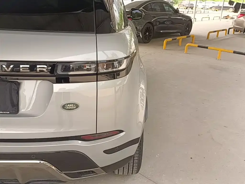 Land Rover Evoque — фото 10