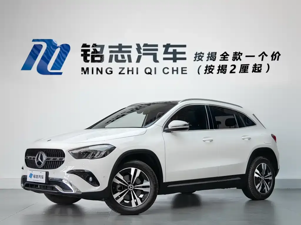 Mercedes-Benz GLA — фото 1