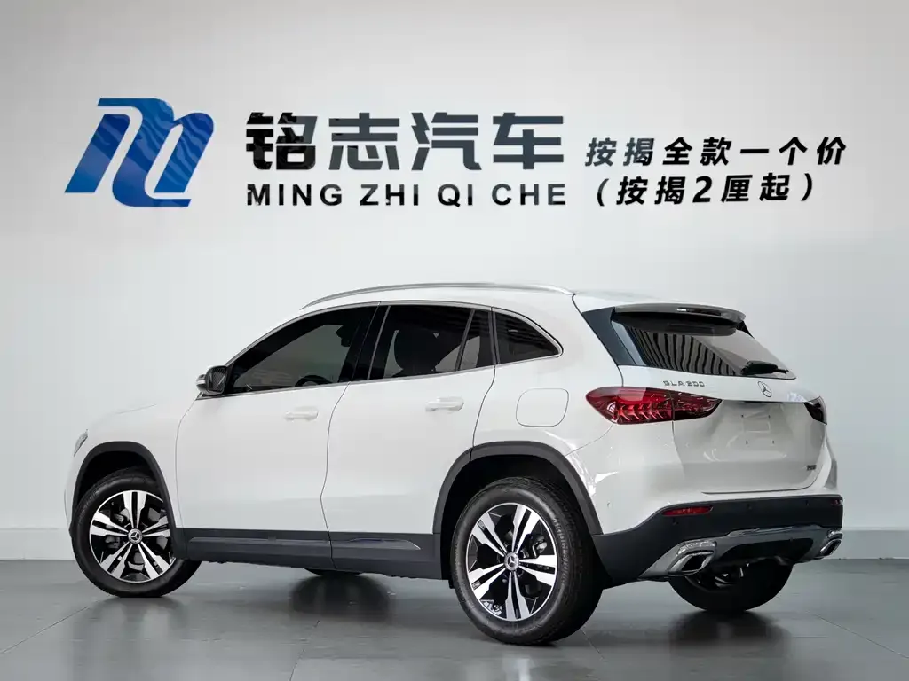 Mercedes-Benz GLA — фото 7