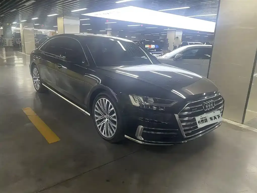 Audi A8 — фото 5