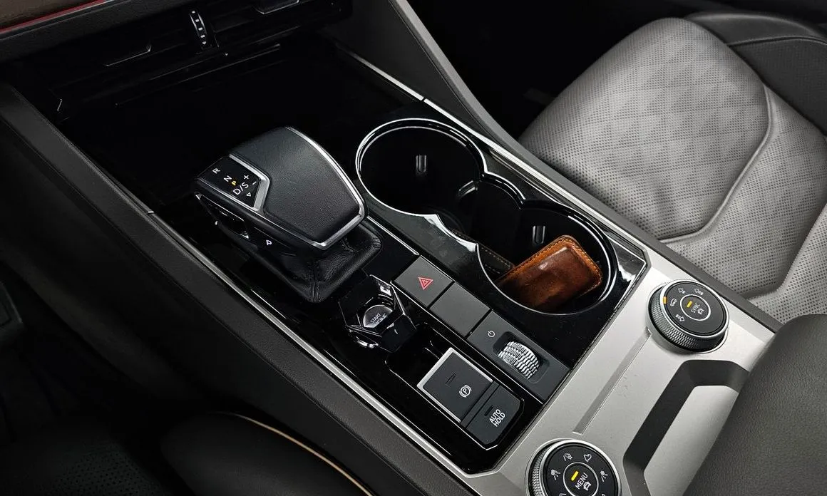 Volkswagen Touareg 2021 из KR, фото 4
