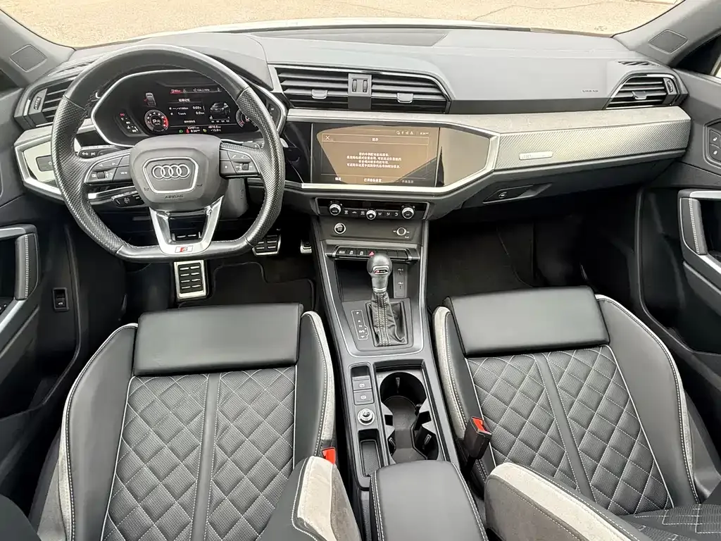 Audi Q3 Sportback 2024 из CN, фото 3