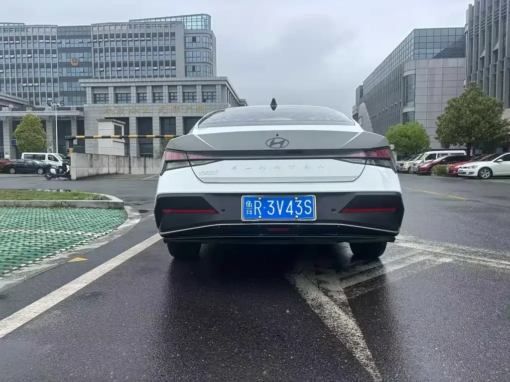 Hyundai Elantra 2025 из CN, фото 9