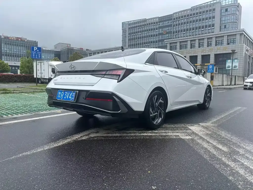 Hyundai Elantra 2025 из CN, фото 7