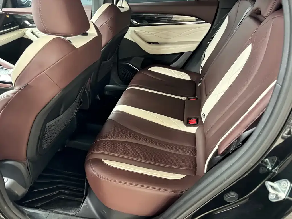 Geely Xingyue L 2022 из CN, фото 6