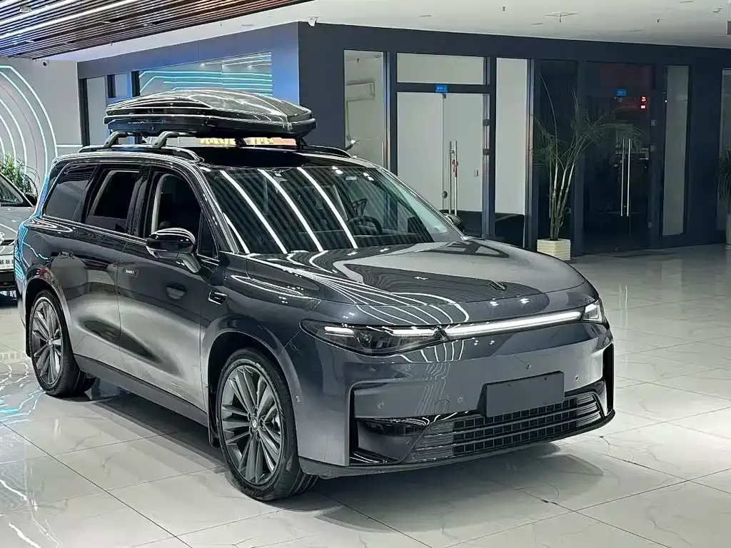 Leapmotor C16