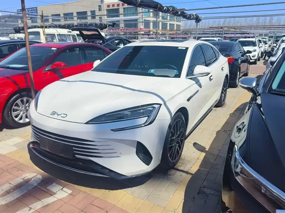 BYD Seal 07 DM-i