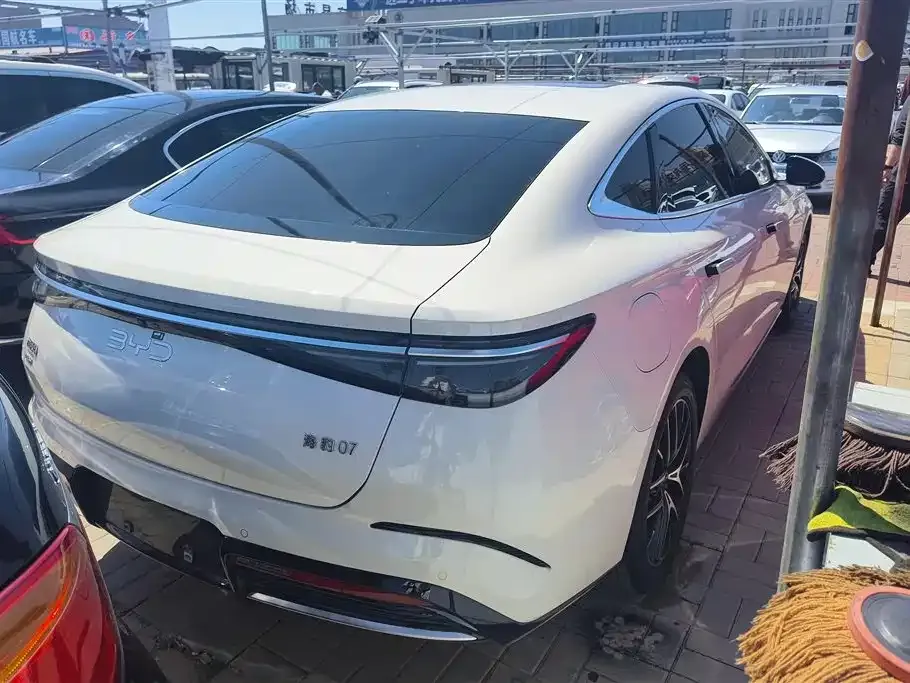 BYD Seal 07 DM-i 2025 из CN, фото 9