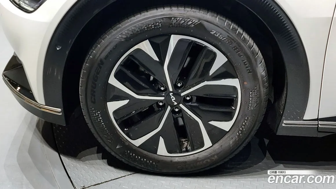 Kia EV6 — фото 4