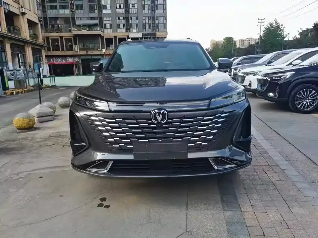 Changan CS75PLUS — фото 9