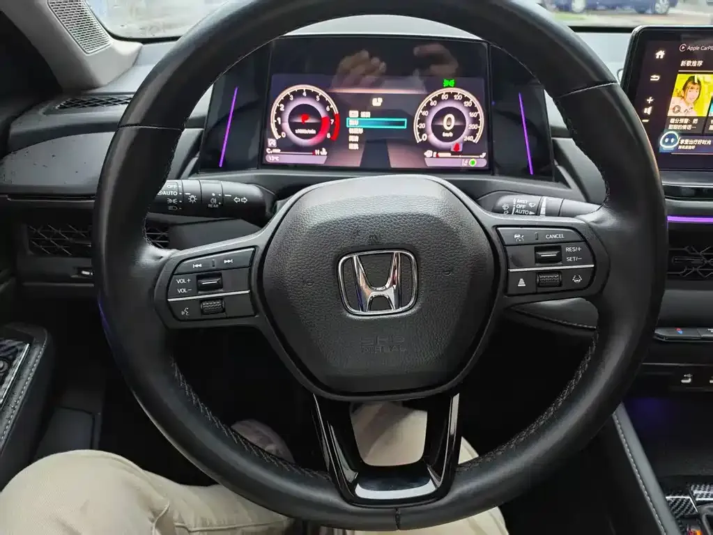 Honda Accord — фото 4