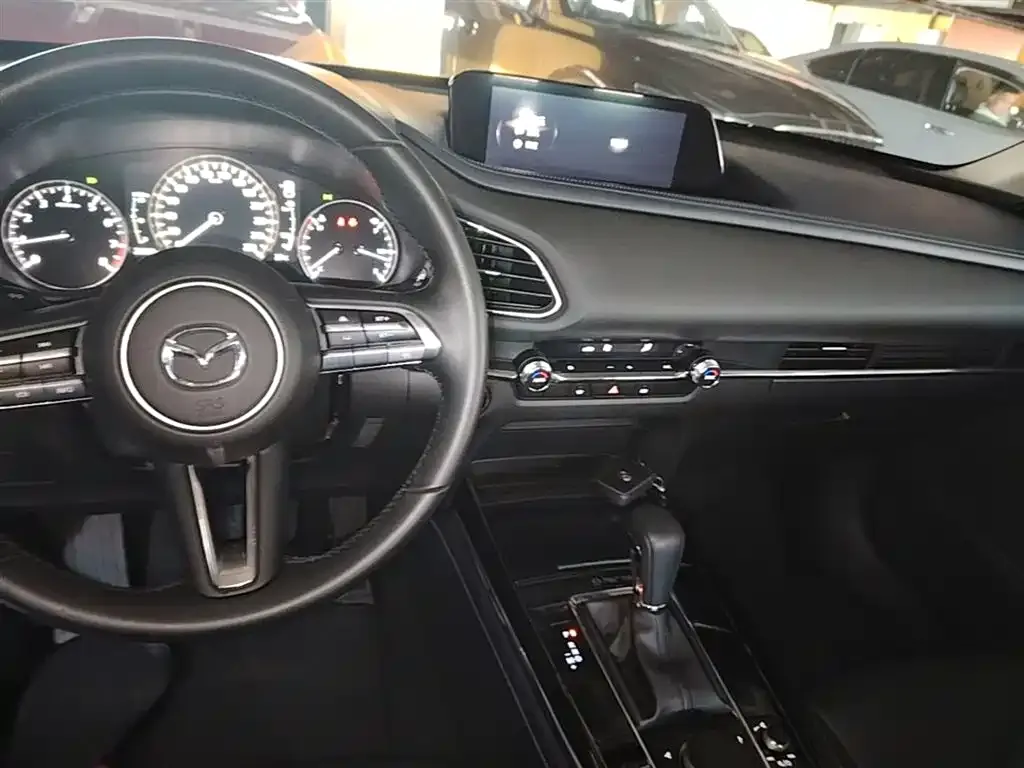Mazda CX-30 2021 из CN, фото 9