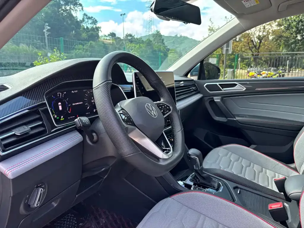 Volkswagen 途观L插电混动 — фото 3