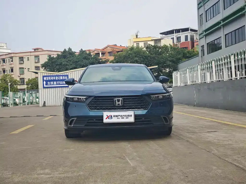 Honda Accord — фото 8