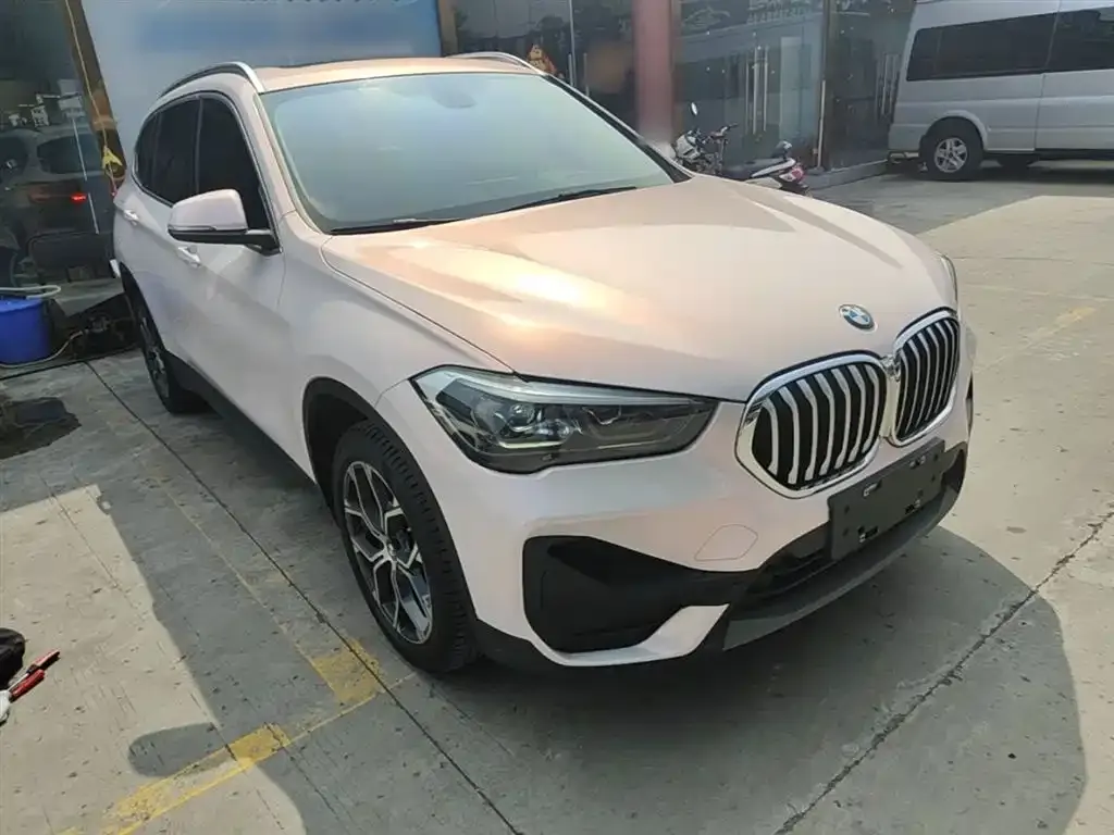 BMW X1 — фото 6