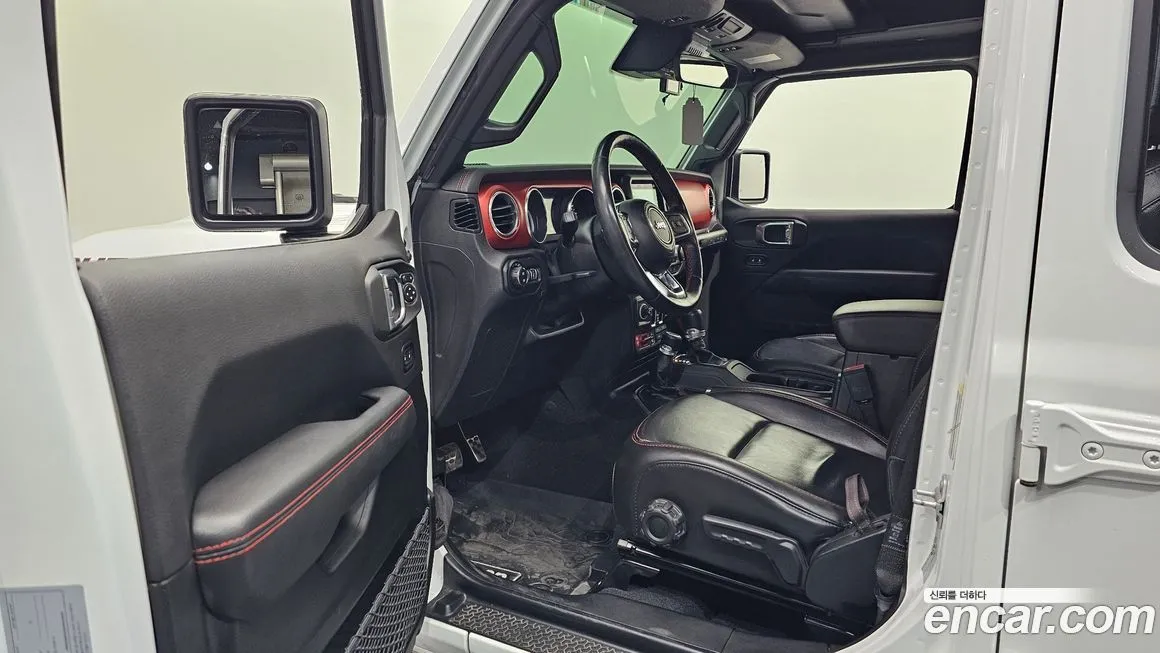Jeep Wrangler 2021 из KR, фото 3