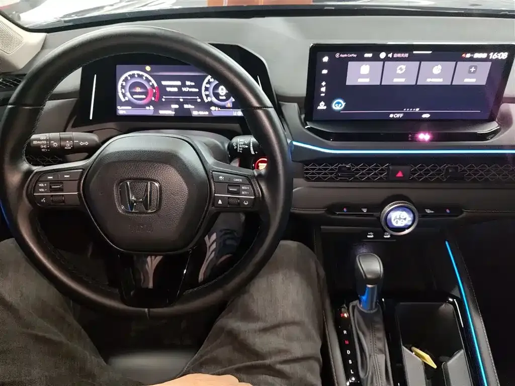 Honda Accord — фото 9