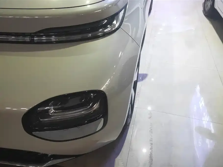 Baojun Yunduo 2024 из CN, фото 4