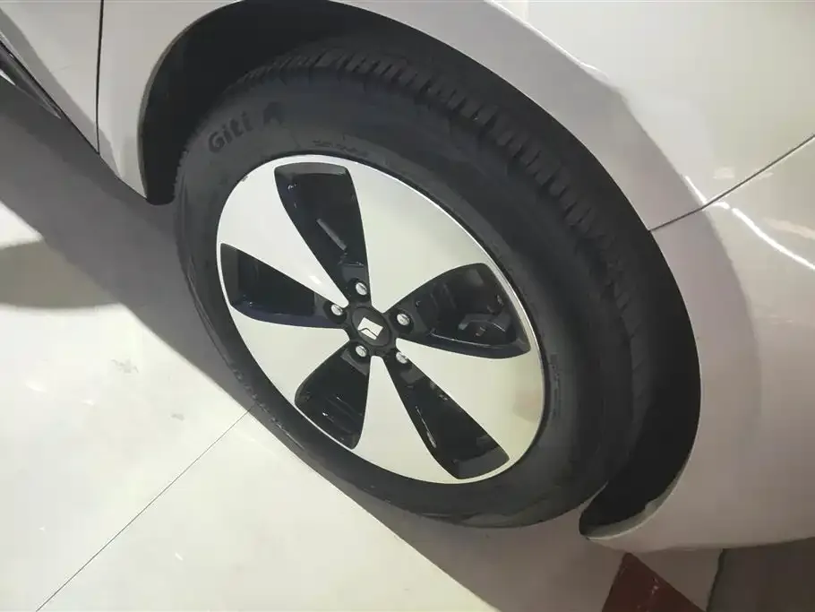 Baojun Yunduo 2024 из CN, фото 9