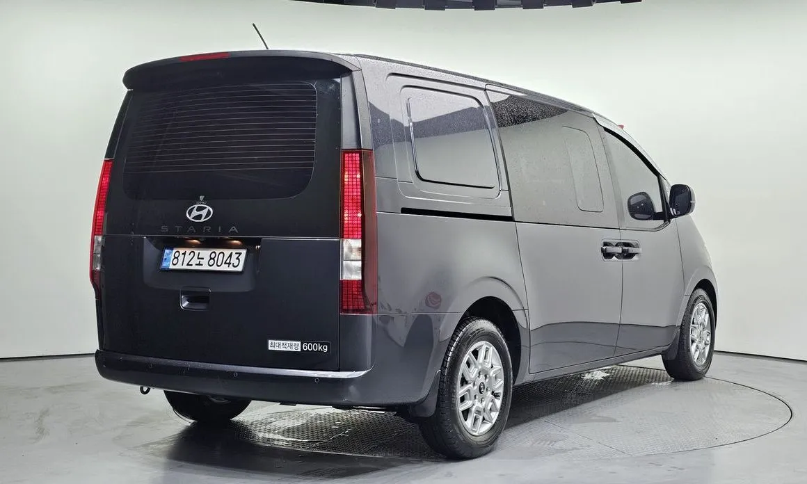 Hyundai Staria — фото 2