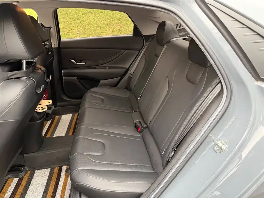 Hyundai Elantra 2021 из CN, фото 4