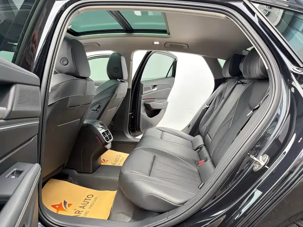 Volkswagen Passat — фото 4