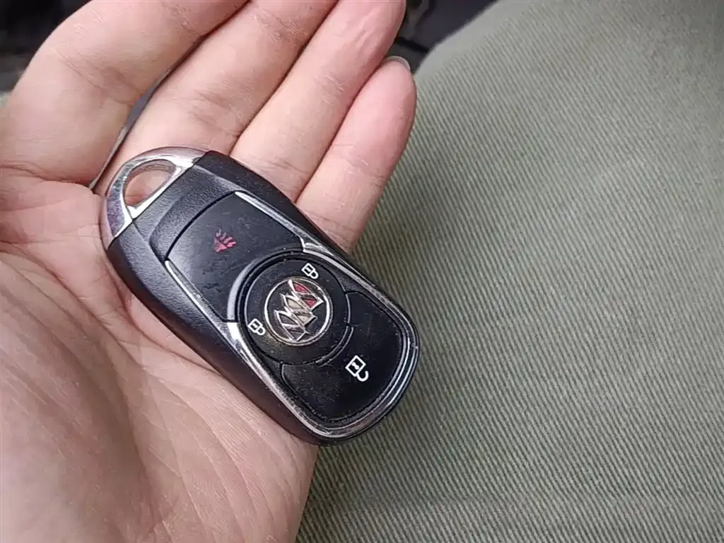 Buick Envision Plus 2021 из CN, фото 3