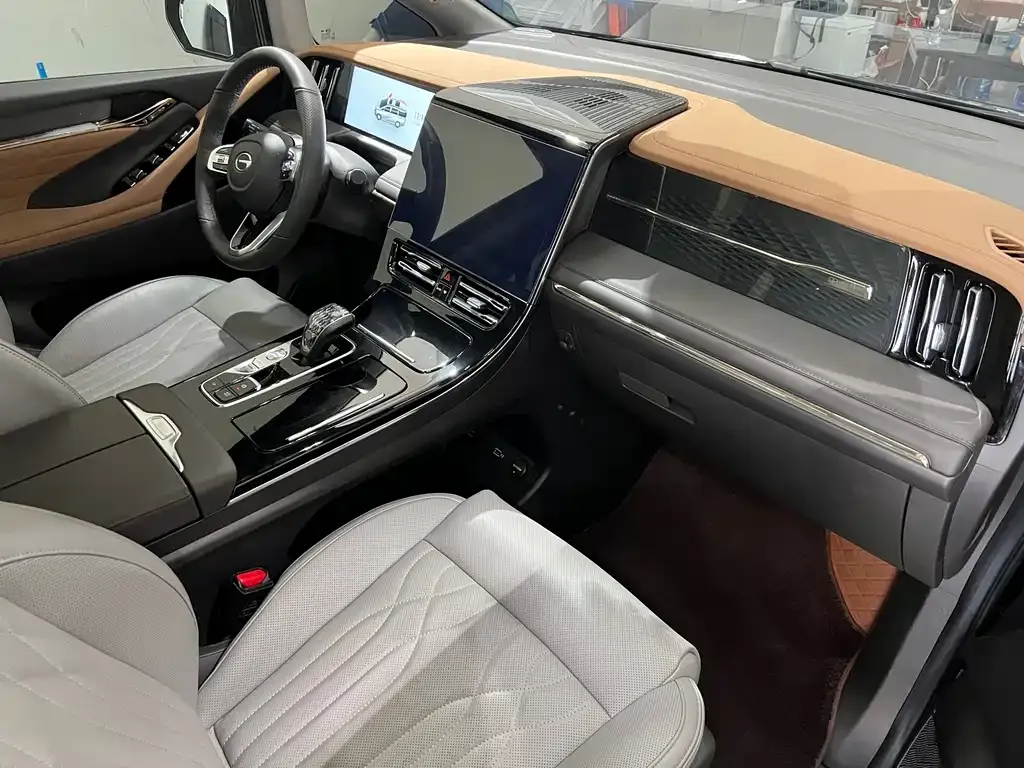 GAC Motor Trumpchi M8 — фото 9