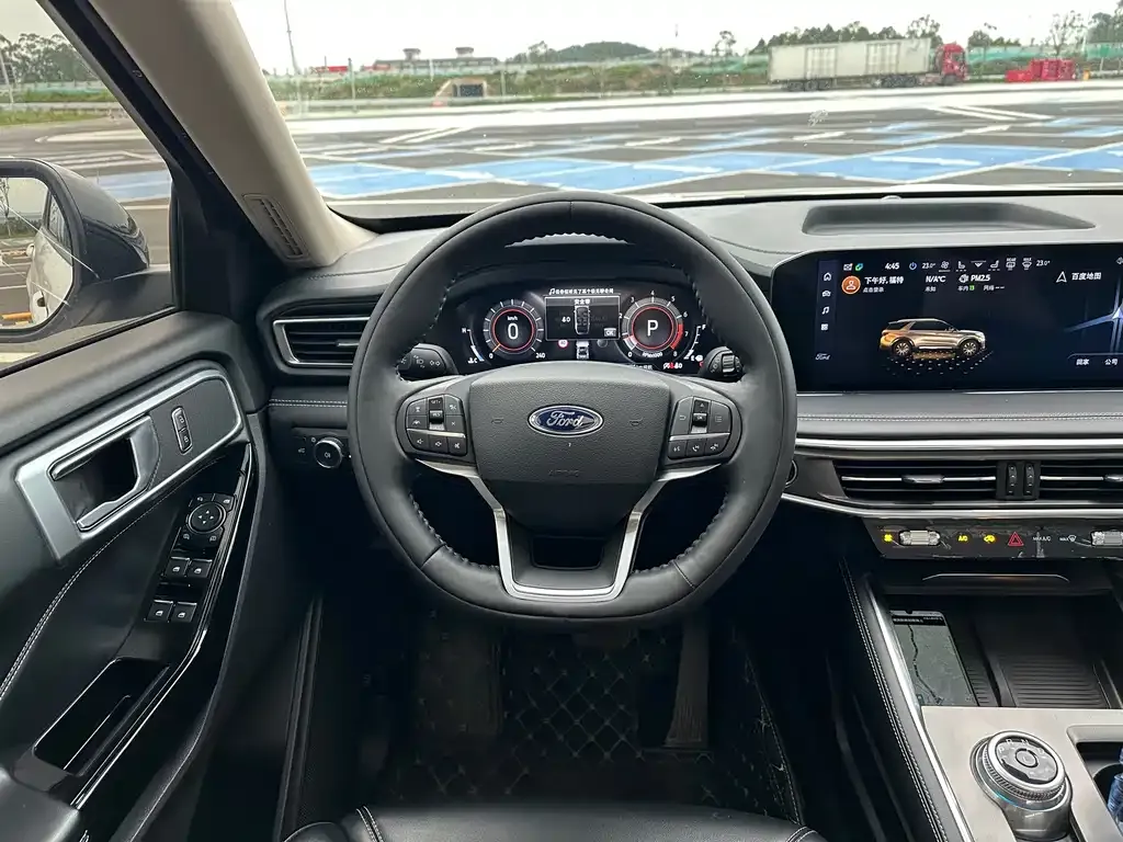 Ford Explorer 2023 из CN, фото 5