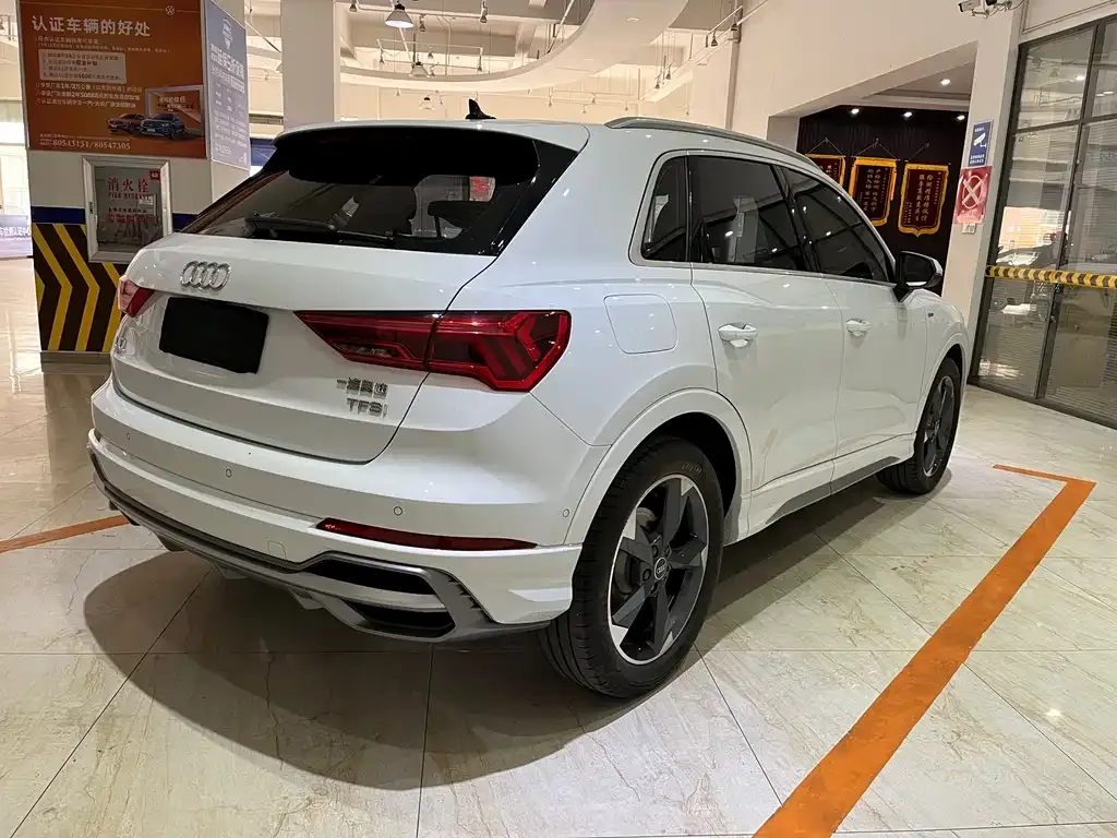 Audi Q3 — фото 4