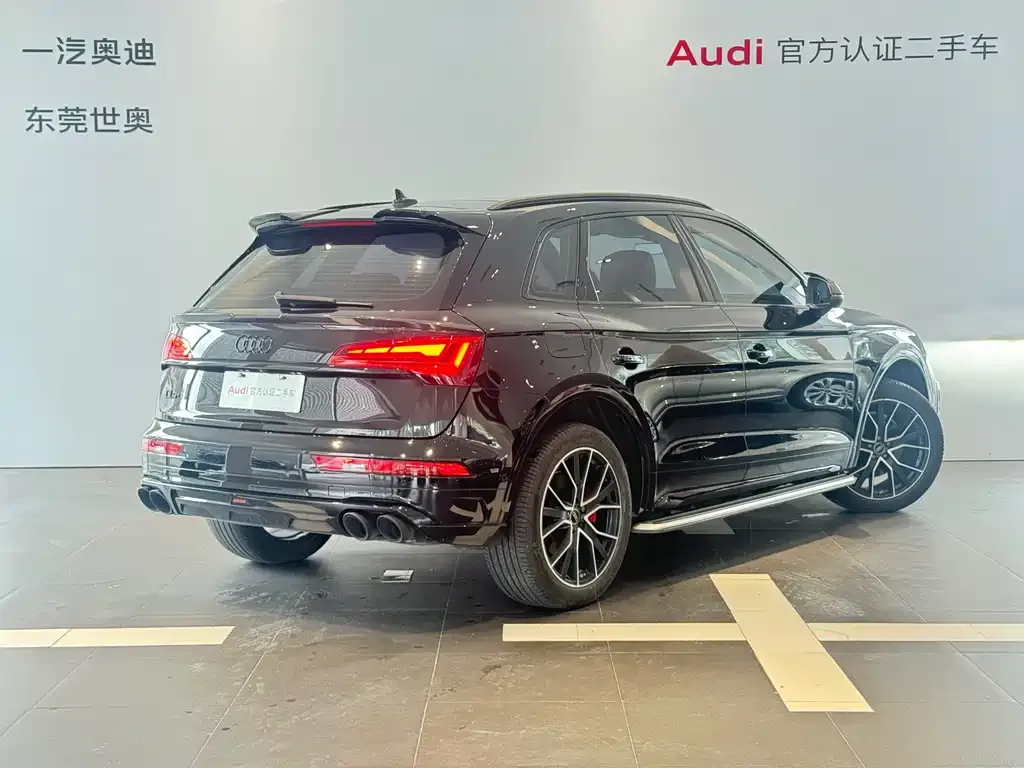 Audi Q5L — фото 2
