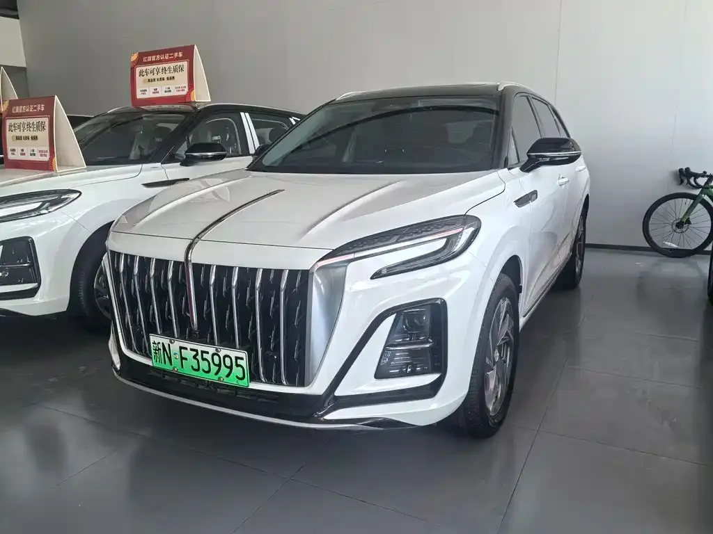 Hongqi HS3 PHEV — фото 1