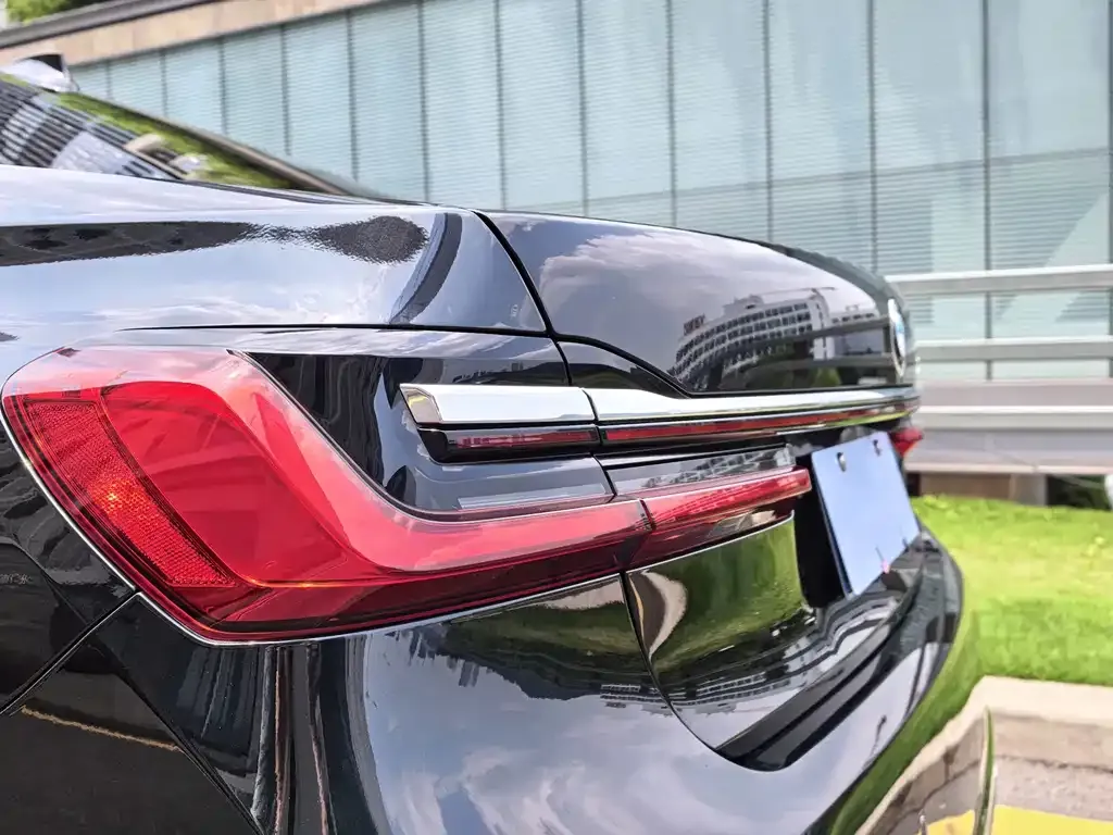 BMW 7 Series 2021 из CN, фото 3
