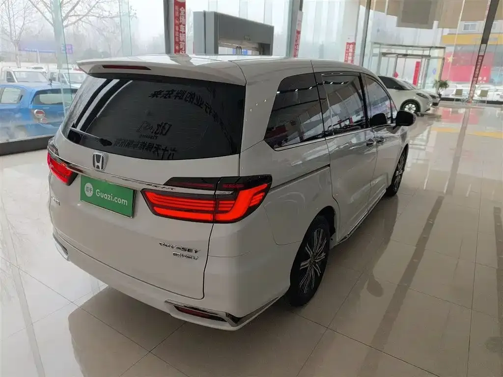Honda Odyssey 2023 из CN, фото 3