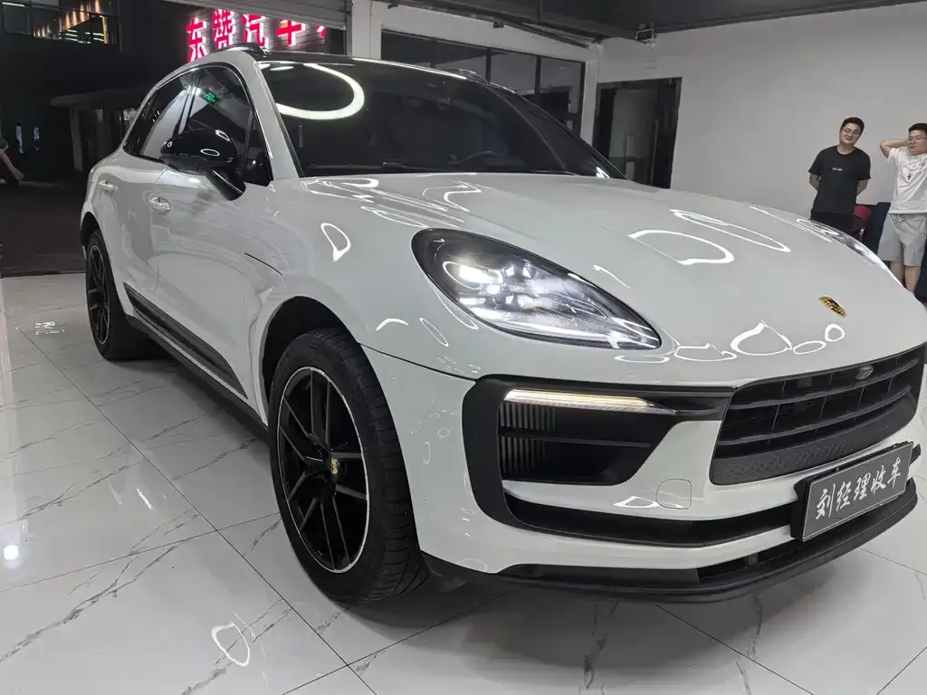 Porsche Macan — фото 9