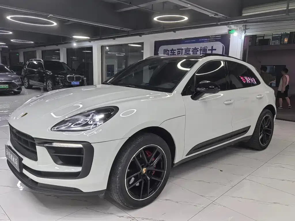 Porsche Macan — фото 10
