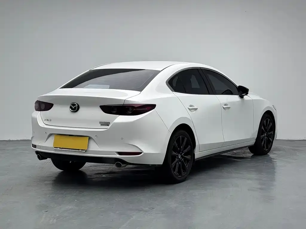 Mazda 3 Axela — фото 9