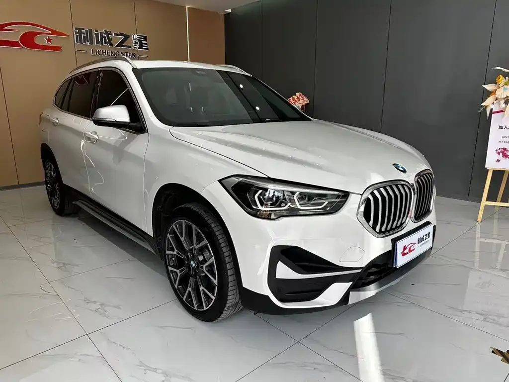 BMW X1 — фото 5