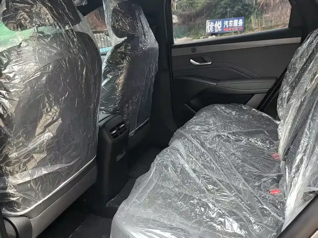 BYD Qin PLUS 2025 из CN, фото 6